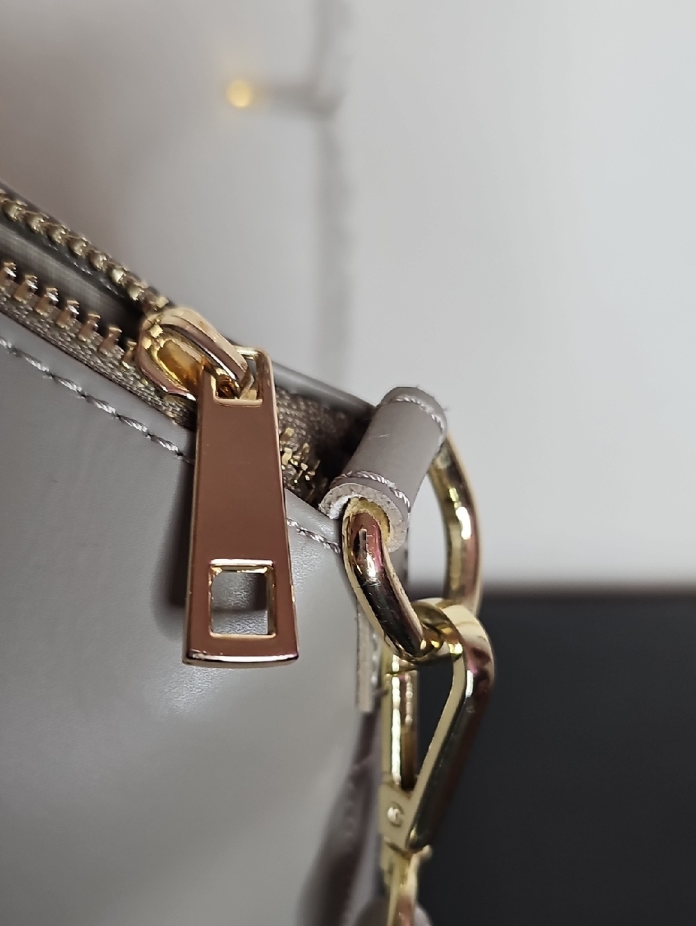 Fashion Drug Grey Satchel With Gold Hardware - Picture 5 of 8